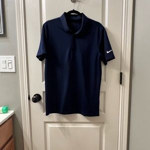 Nike Men’s Navy Golf Shirt.  Quick Dry Material.  Size S